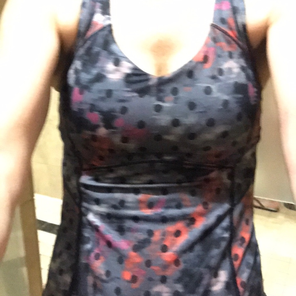 Lululemon wild print gym top